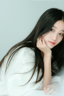 25岁女高中生
